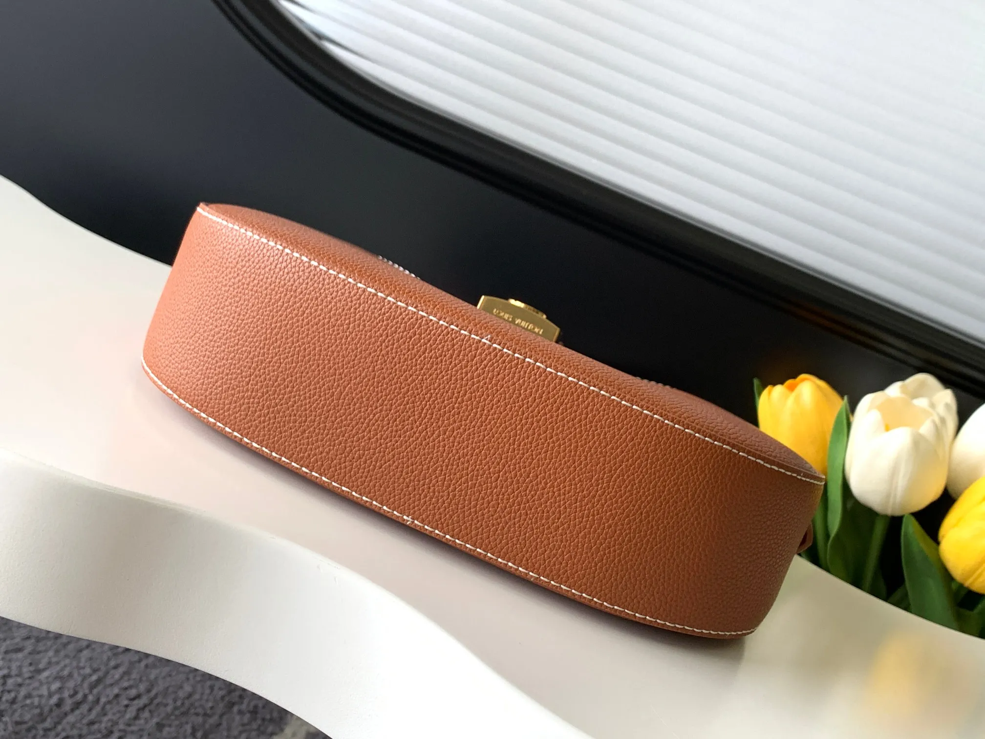 Louis Vuitton Low Key Shoulder Bag M24885 - 图片 15