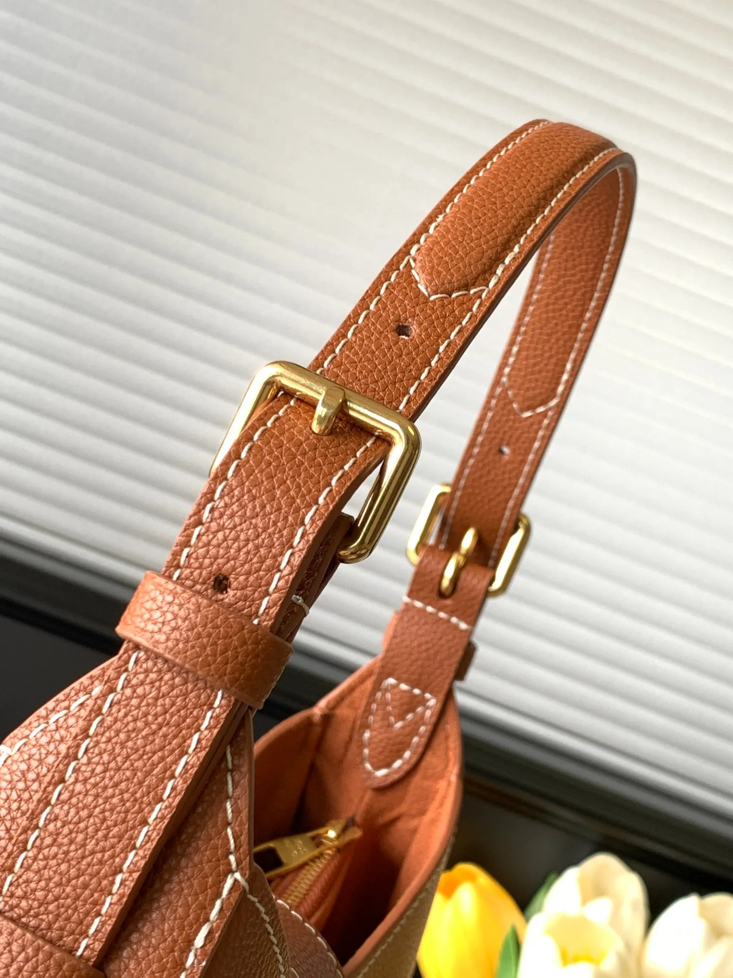 Louis Vuitton Low Key Shoulder Bag M24885 - 图片 17