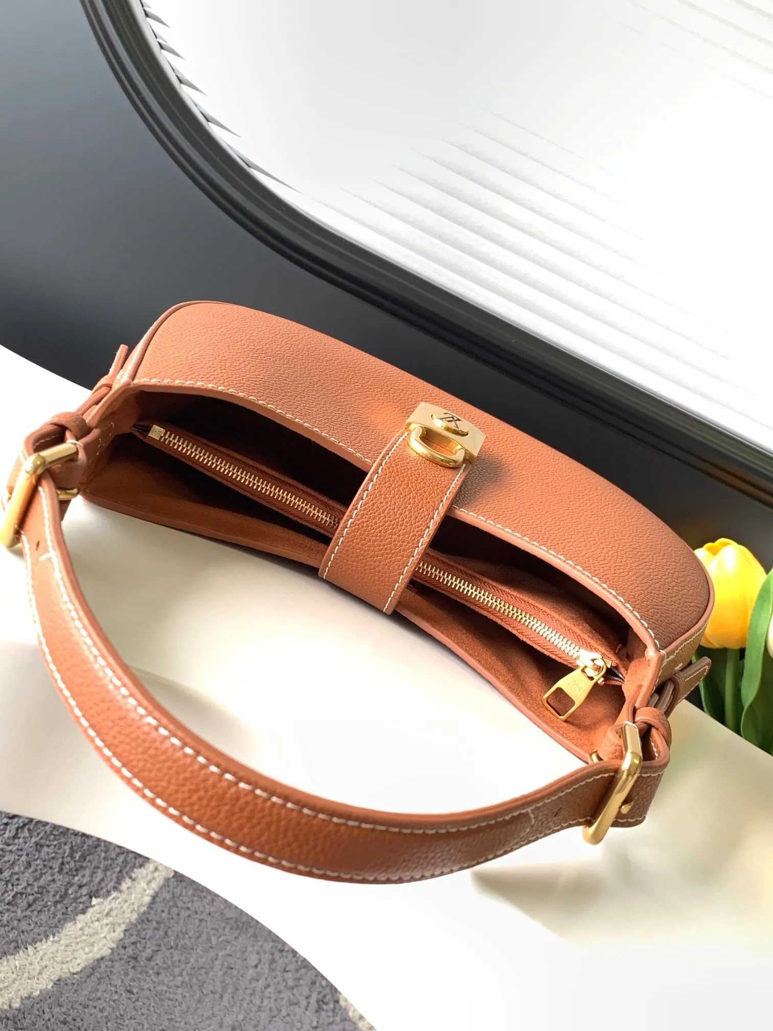 Louis Vuitton Low Key Shoulder Bag M24885 - 图片 18