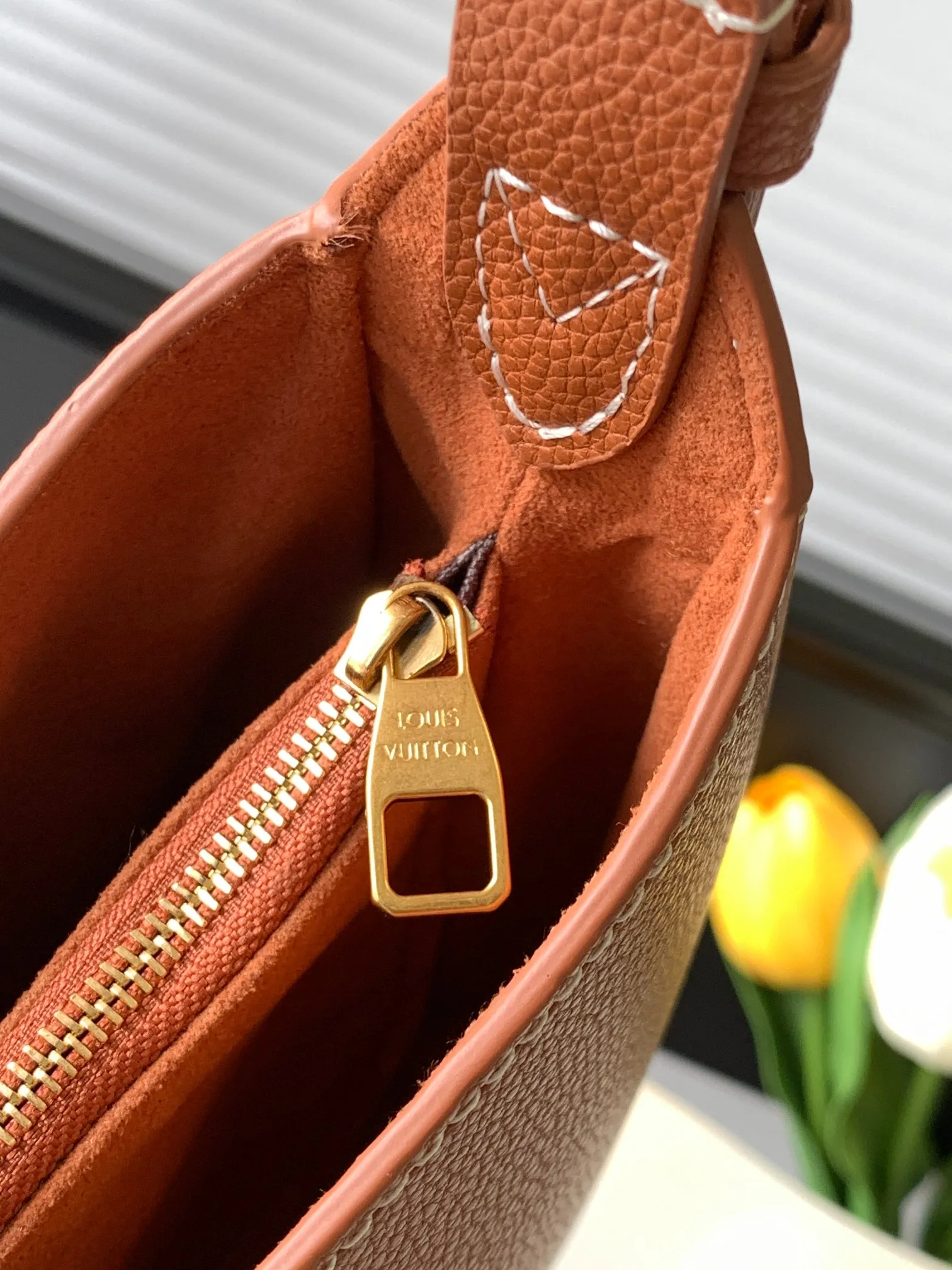 Louis Vuitton Low Key Shoulder Bag M24885 - 图片 19