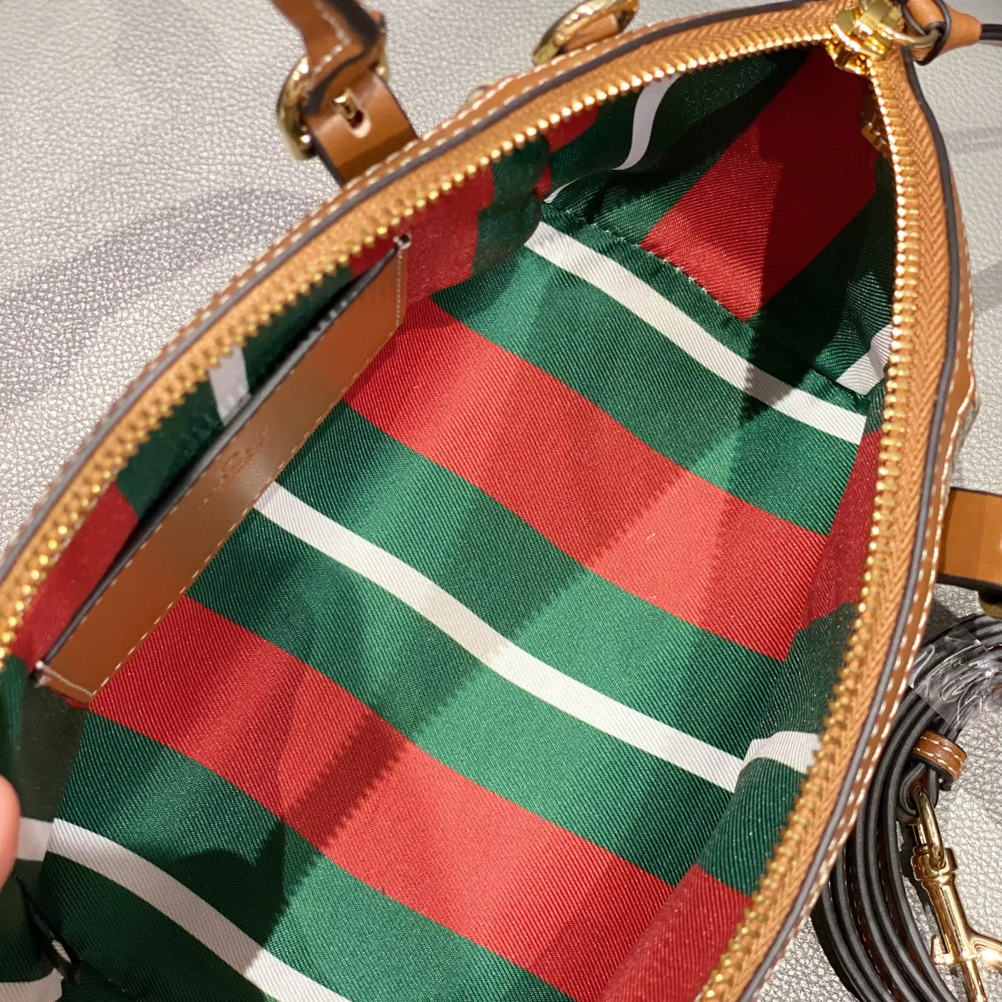 Gucci GG Emblem small top handle bag ?839005 - 图片 8