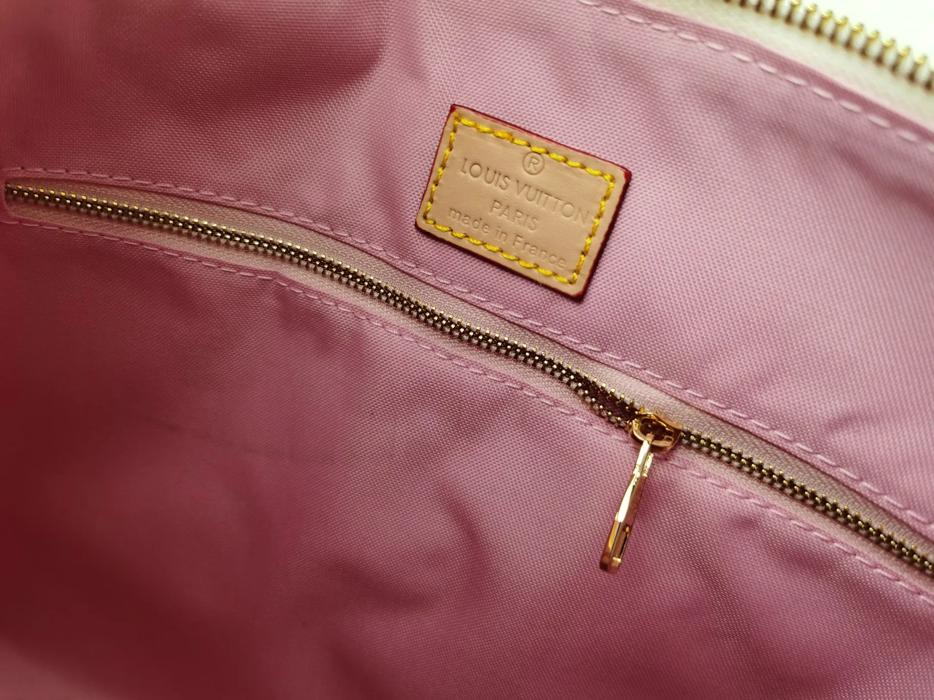 Louis Vuitton Beaubourg Hobo MM N40343 - Image 9