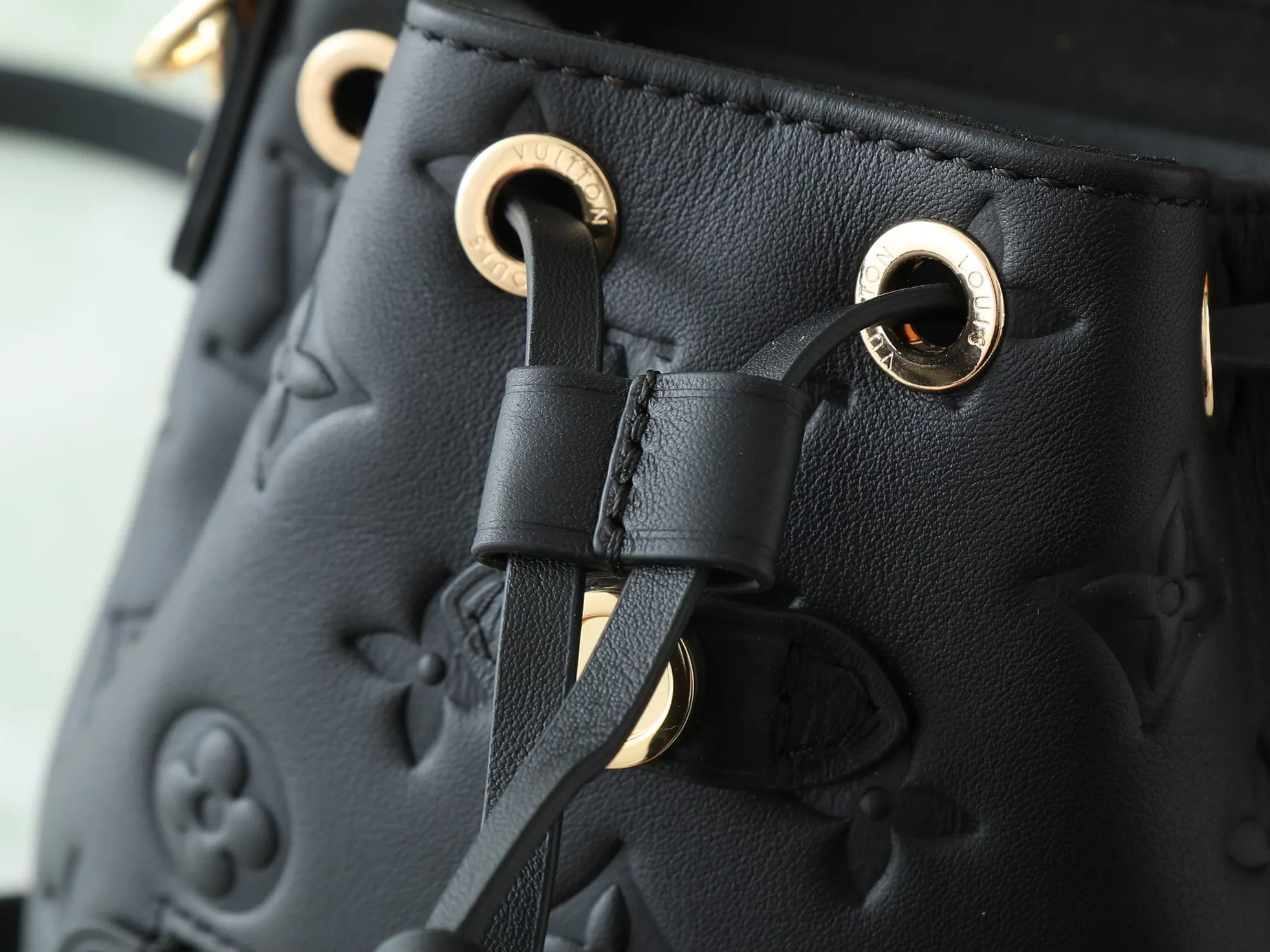Louis Vuitton Coussin Backpack Mini M13387 - 图片 8