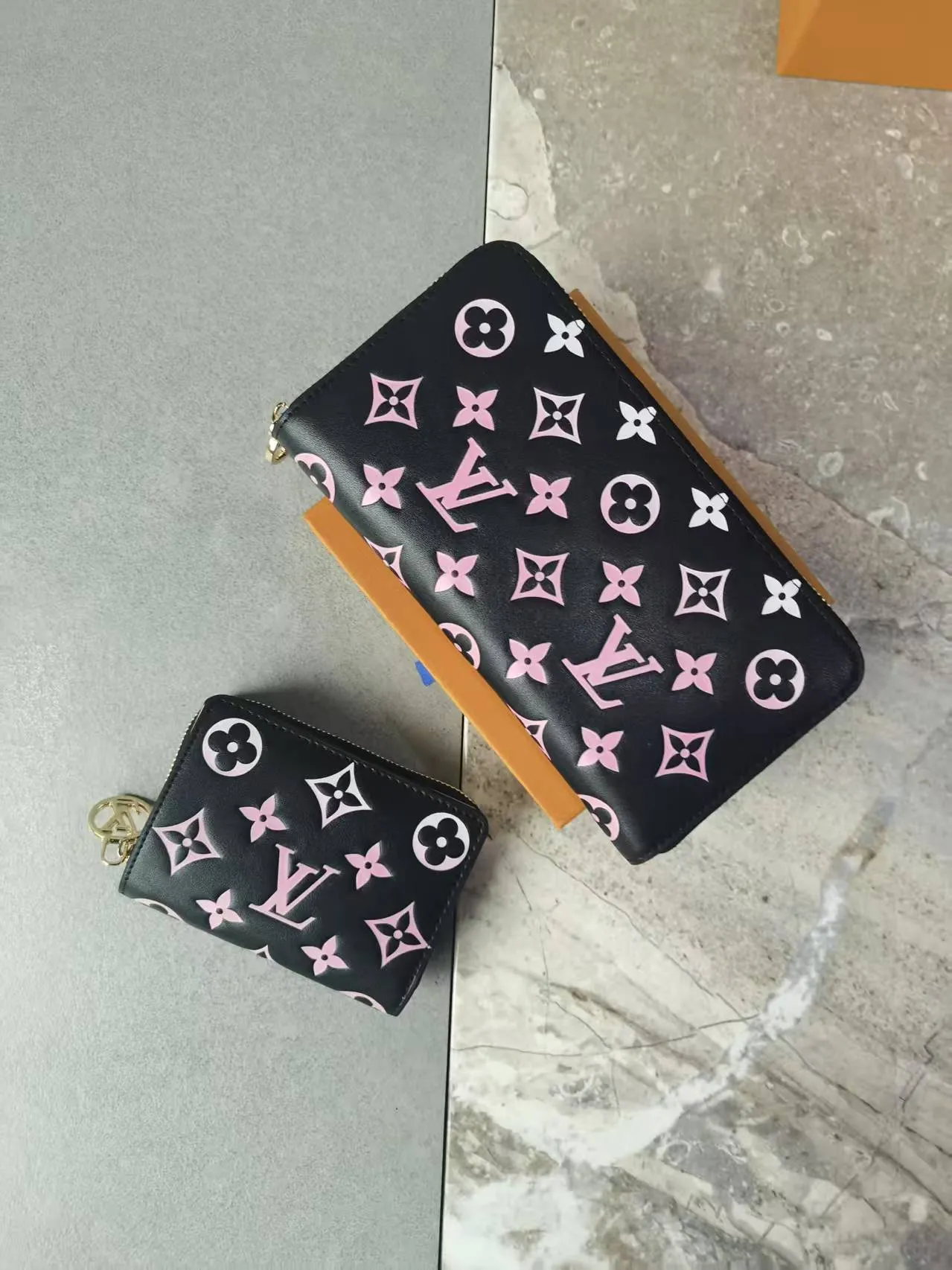 Louis Vuitton Zippy Wallet M12152 - 图片 4