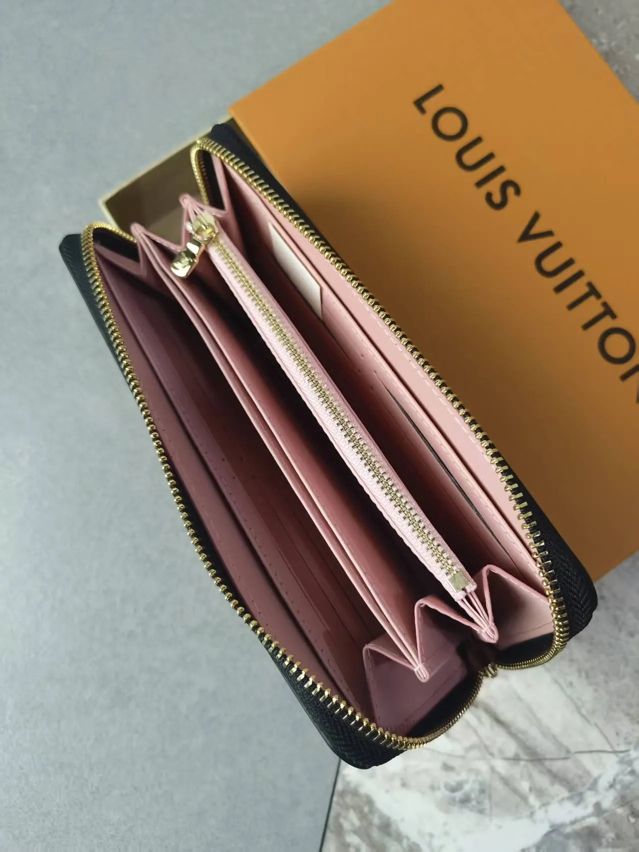 Louis Vuitton Zippy Wallet M12152 - 图片 9