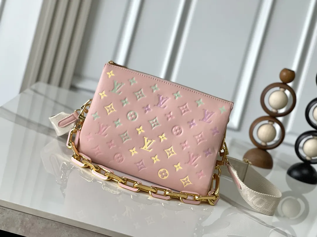 Alternative view of Louis Vuitton Coussin PM M11726