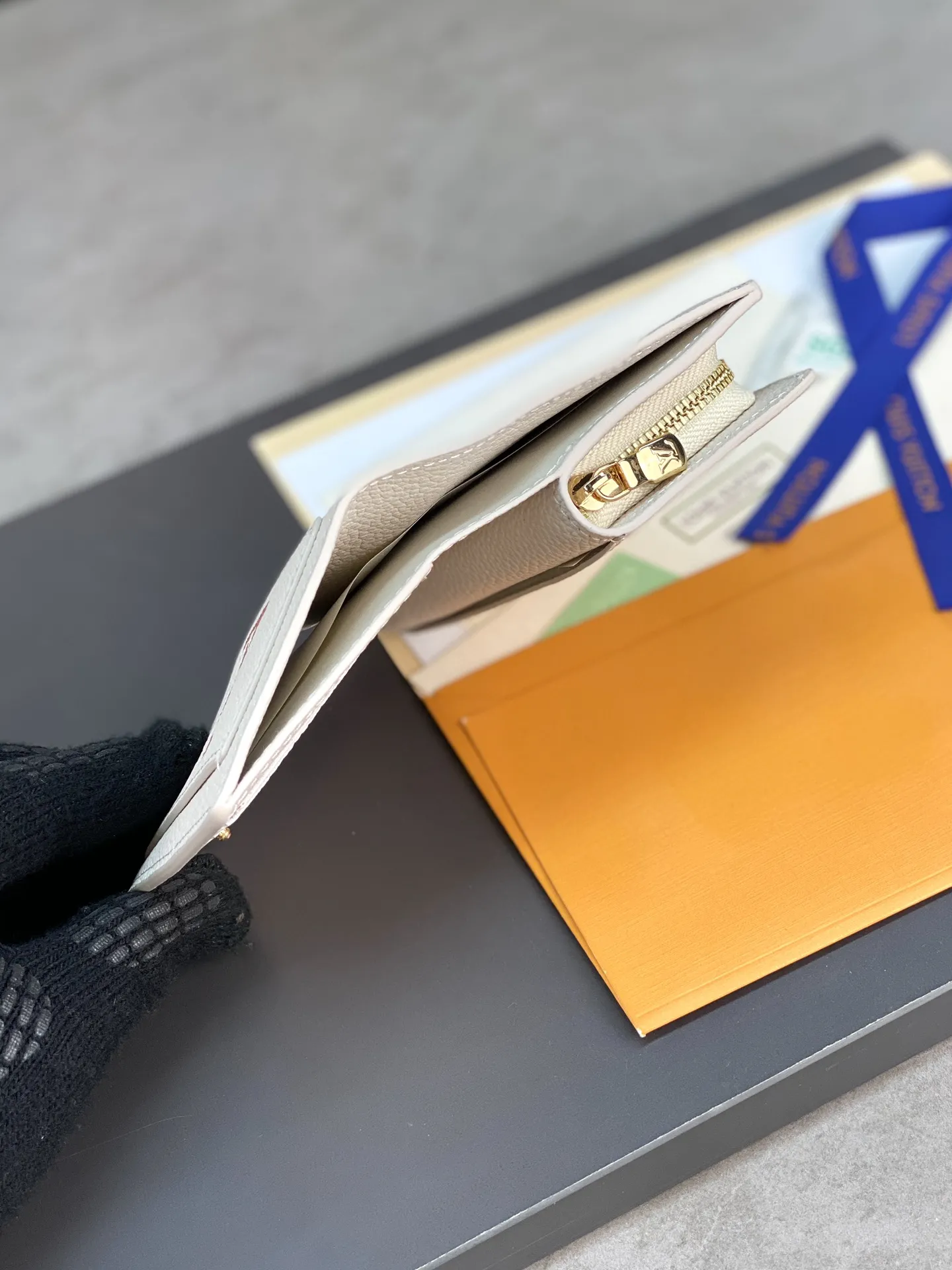 Louis Vuitton Cléa Wallet M81927 - 图片 6