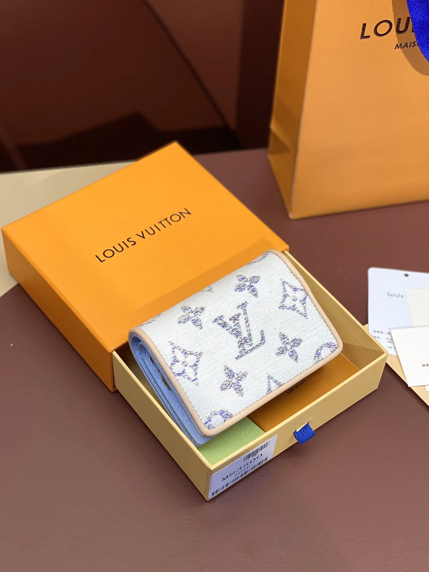 Alternative view of Louis Vuitton Cléa Wallet M83500