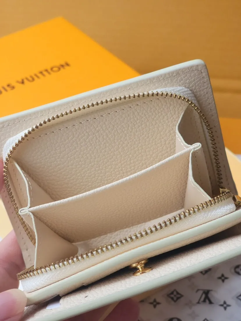 Louis Vuitton Cléa Wallet M83481 - Image 10