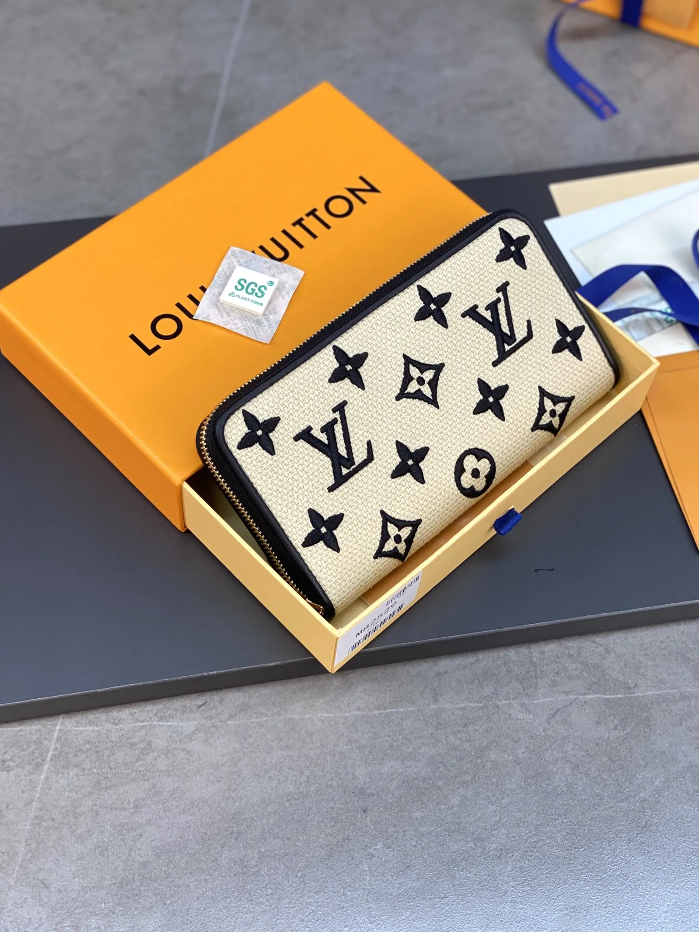 Louis Vuitton Zippy Wallet M82529 - 图片 3