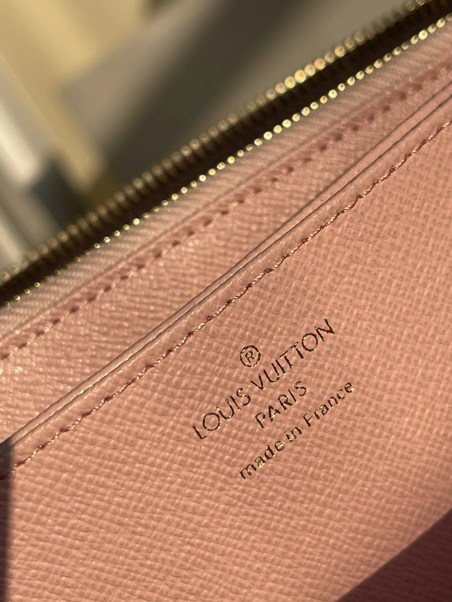 Alternative view of Louis Vuitton Zippy Wallet M69753