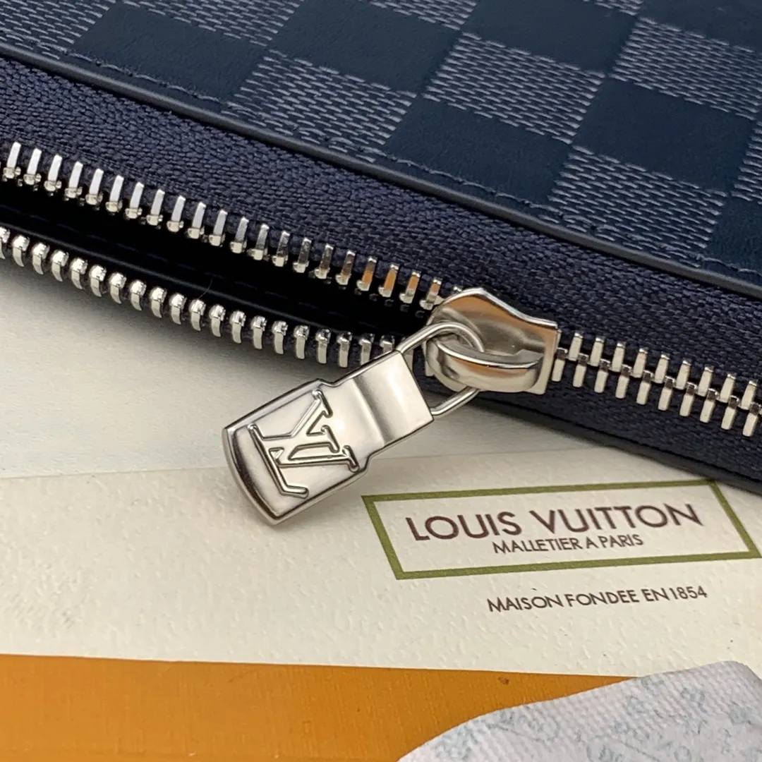 Alternative view of Louis Vuitton Zippy Vertical Wallet N60503