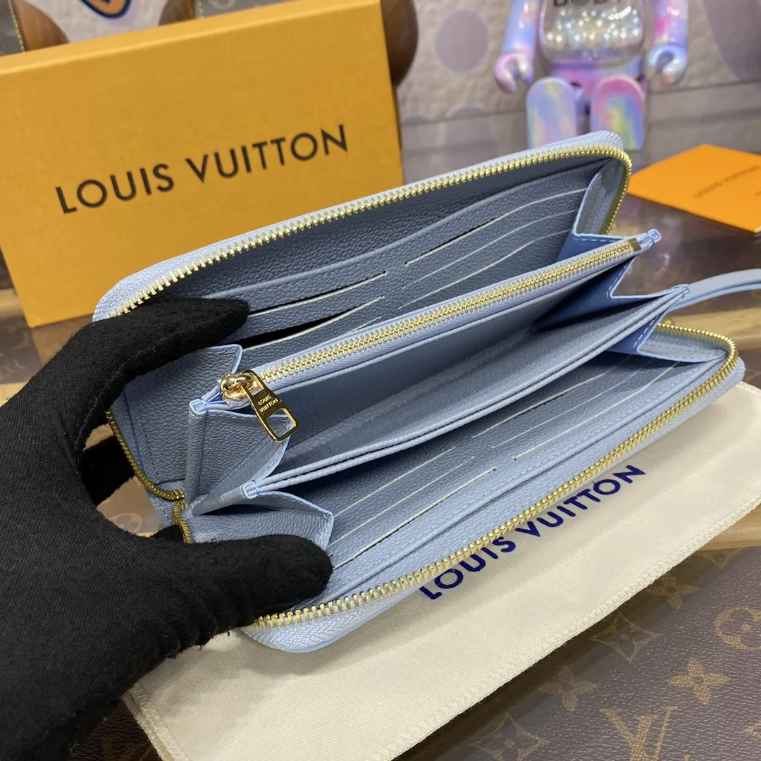 Alternative view of Louis Vuitton Zippy Wallet M83225