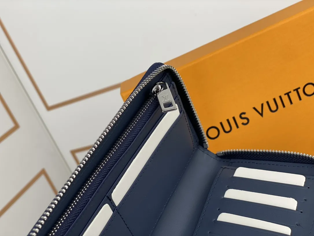 Louis Vuitton Zippy Wallet M81767 - Image 10