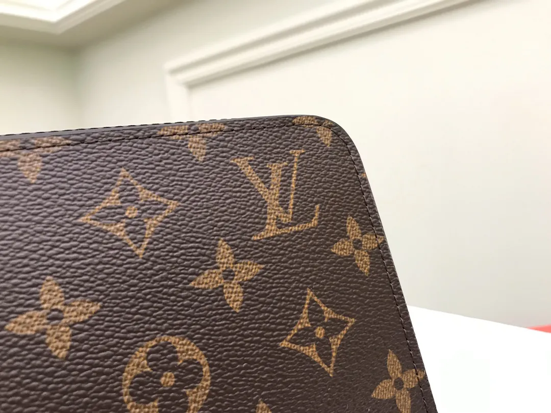 Louis Vuitton Zippy XL Wallet M61506 - Image 5