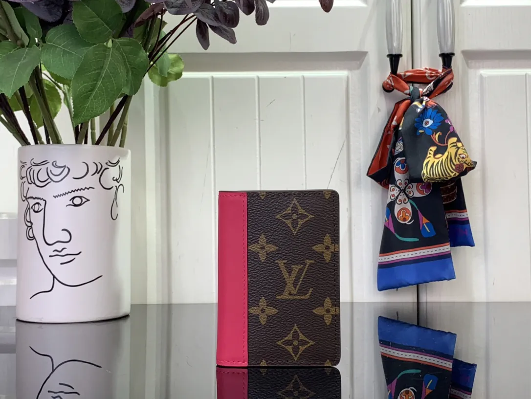 Louis Vuitton Pocket Organizer M12831 - Image 5