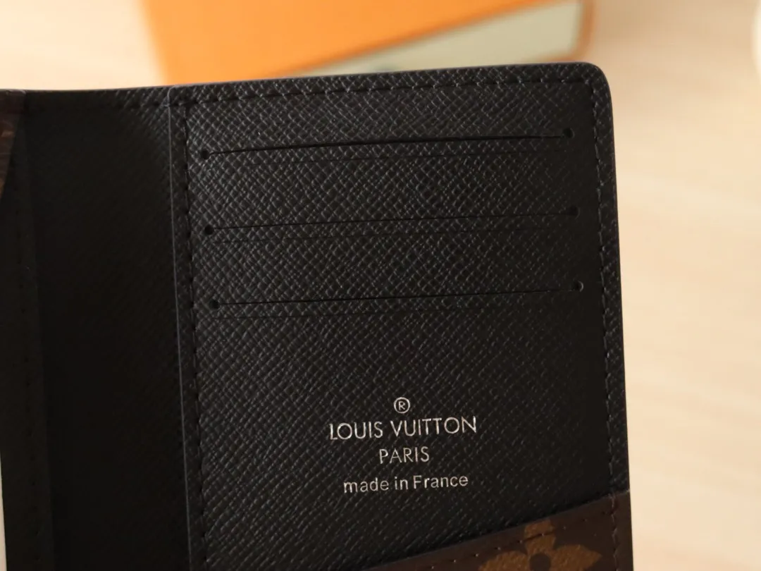 Alternative view of Louis Vuitton Pocket Organizer M60111