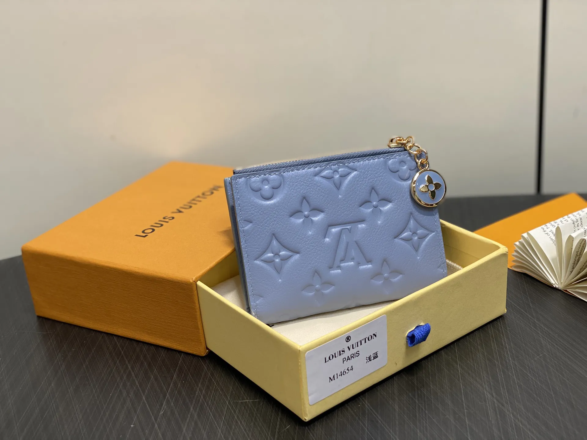 Louis Vuitton Lisa Wallet M14654 - Image 4