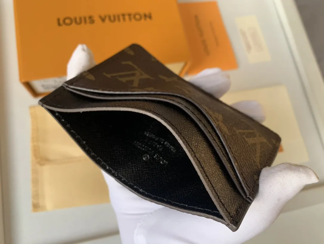 Alternative view of Louis Vuitton Neo Card Holder M60166