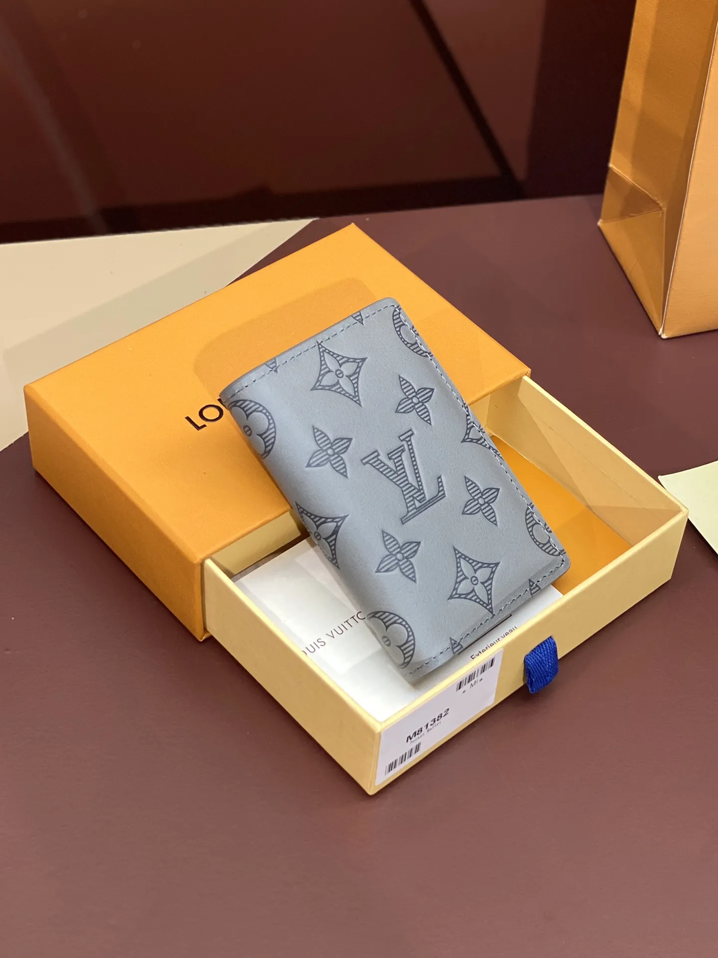 Alternative view of Louis Vuitton Pocket Organizer M81382