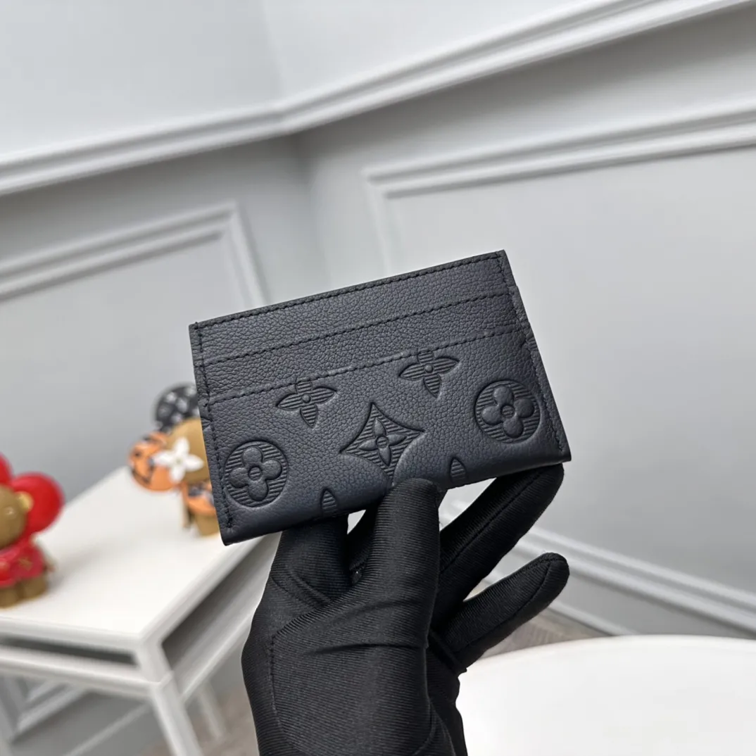 Alternative view of Louis Vuitton Double Card Holder M81415