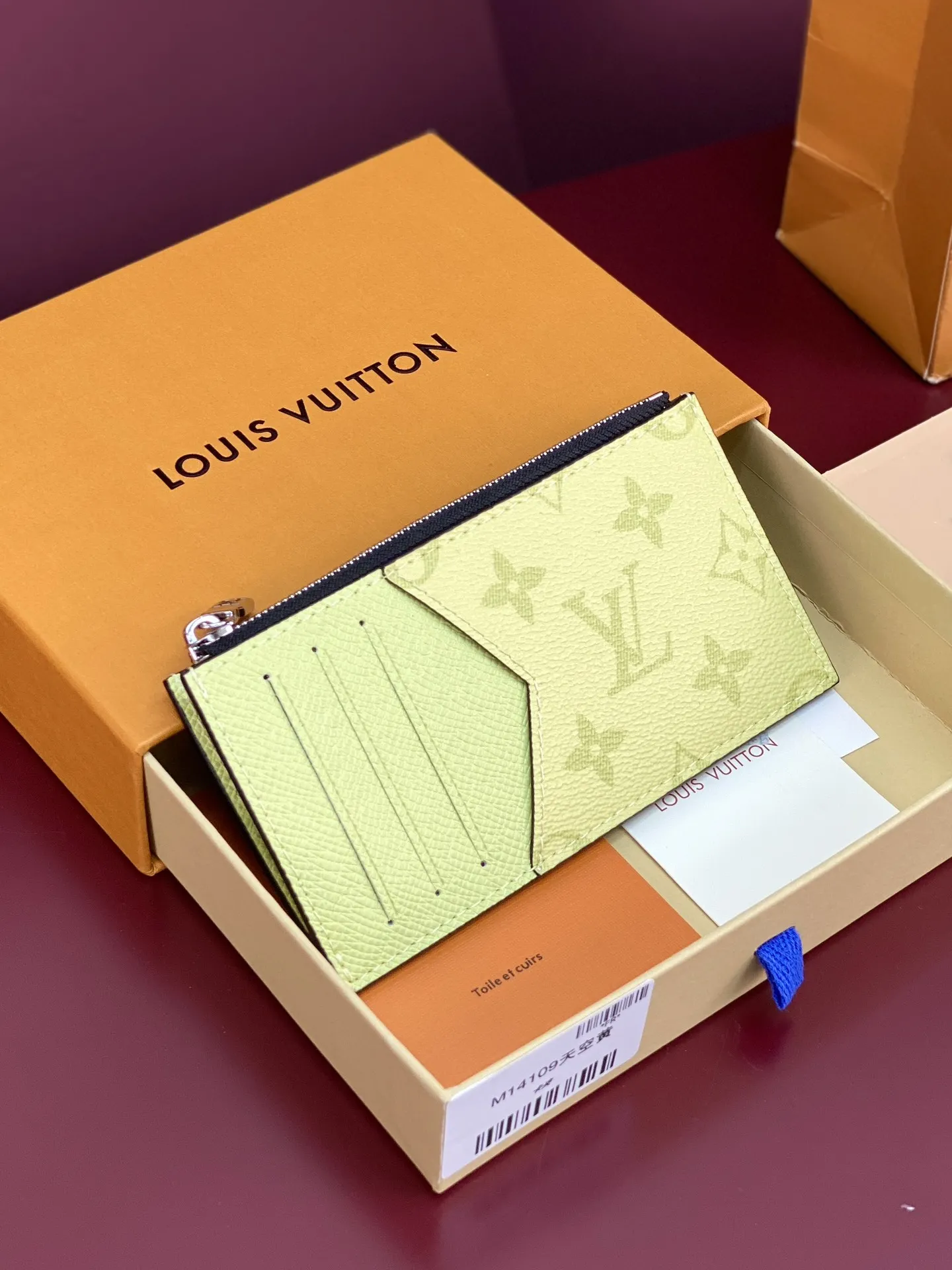 Louis Vuitton Coin Card Holder M14109 - Image 3