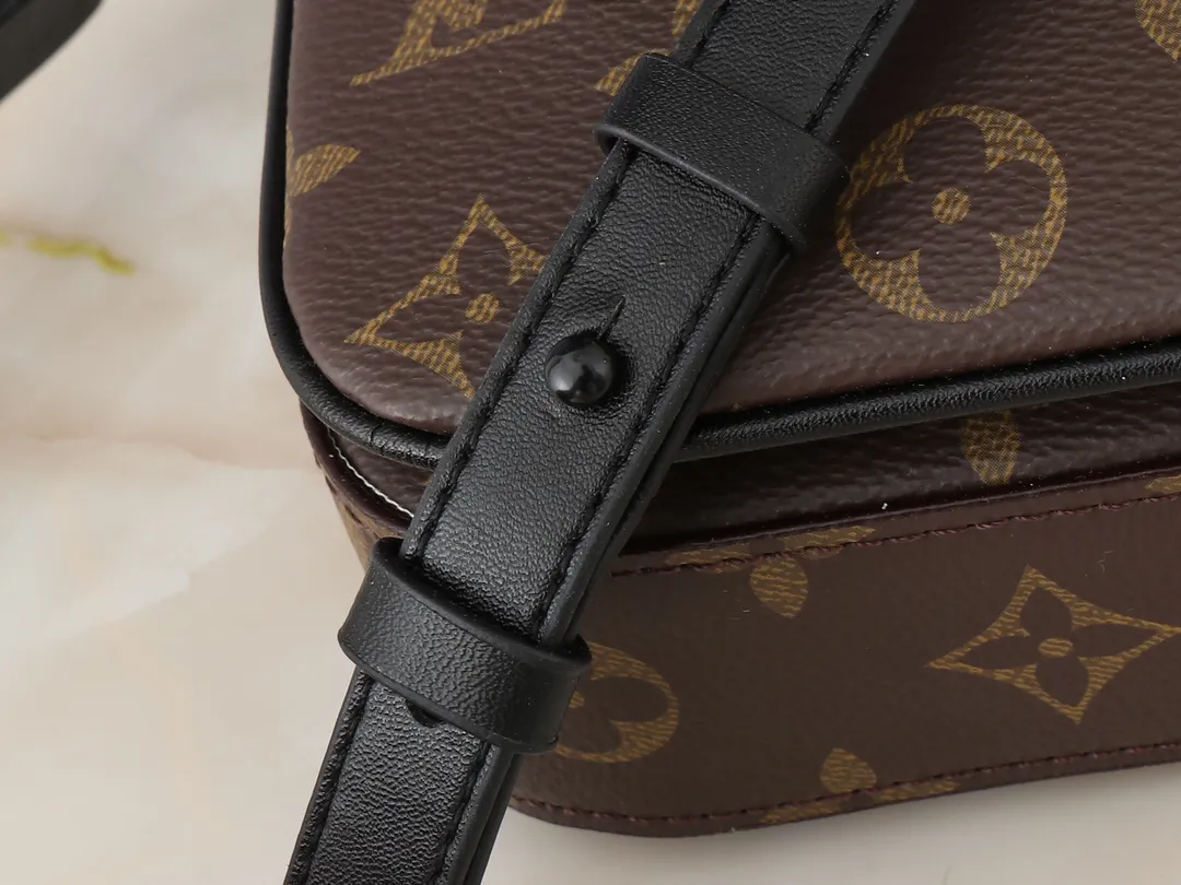 Louis Vuitton S-Lock Vertical Wearable Wallet M82252 - 图片 9