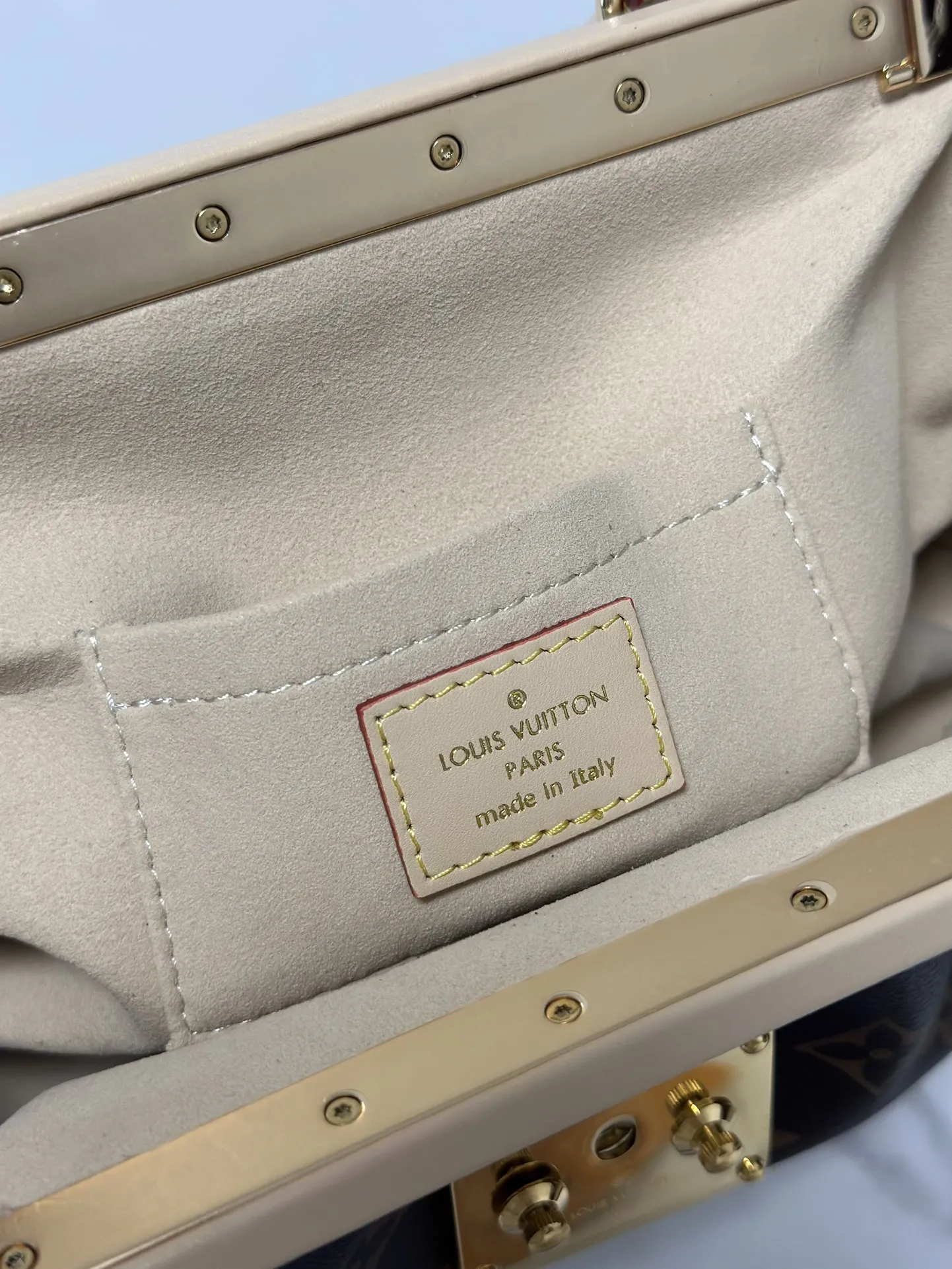 Alternative view of Louis Vuitton Monogram Clutch M46544