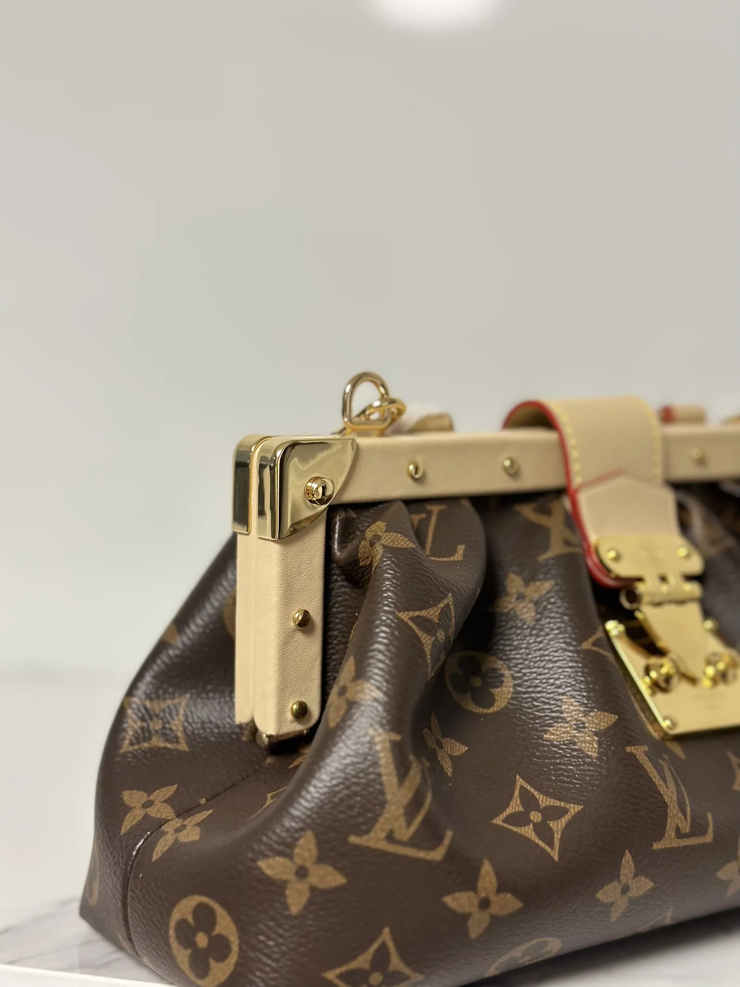 Louis Vuitton Monogram Clutch M46544 - 图片 7