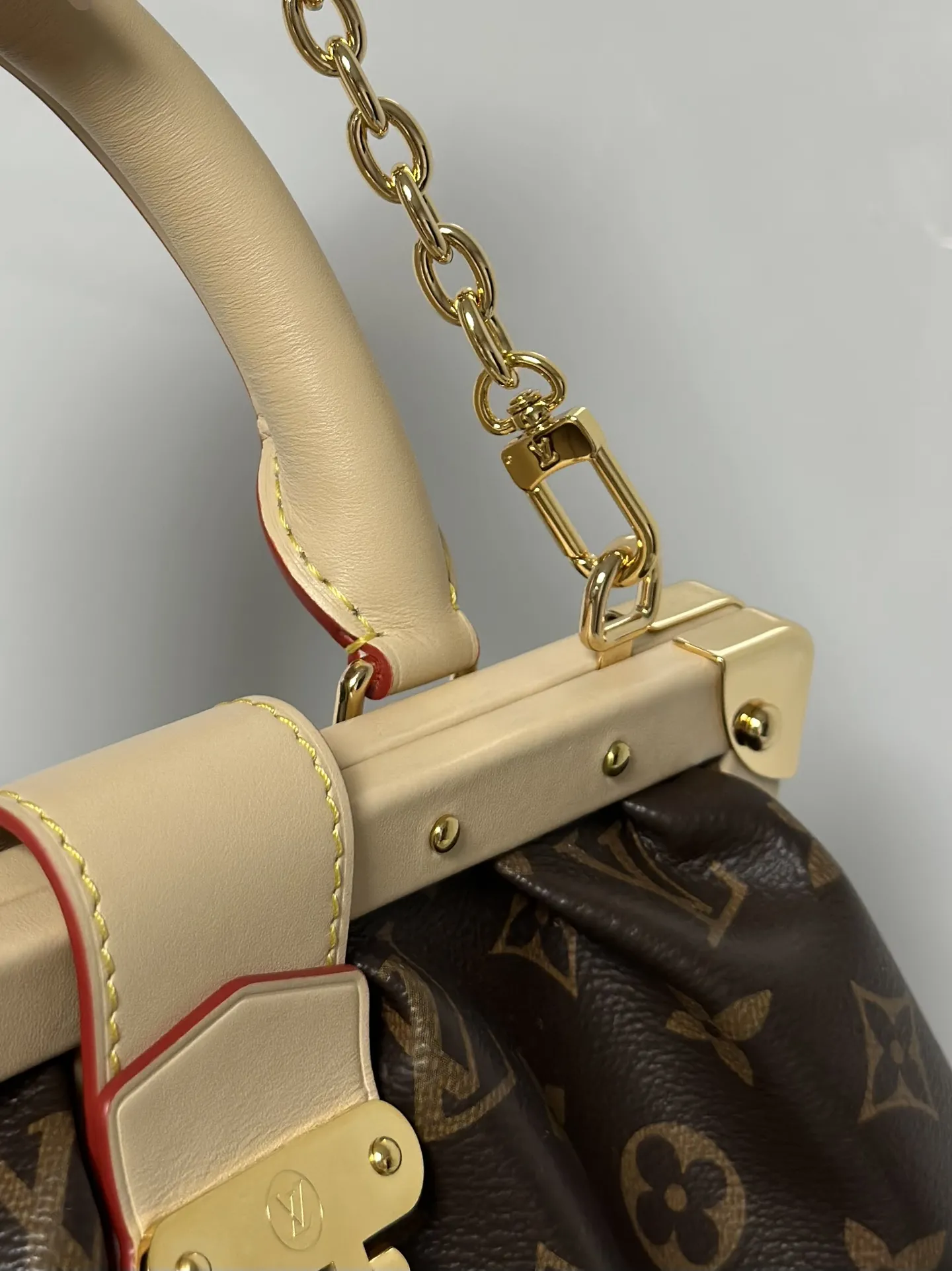 Louis Vuitton Monogram Clutch M46544 - 图片 9