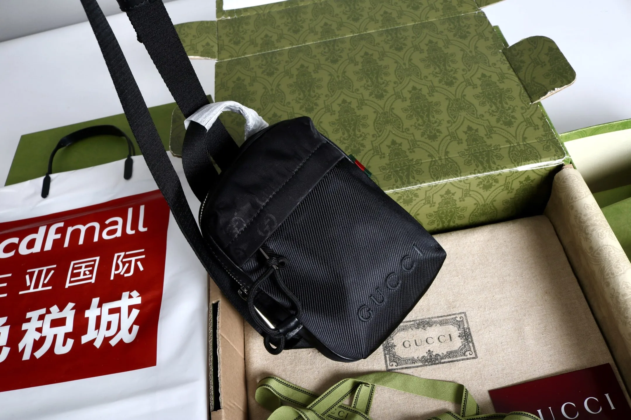 Gucci Nexus mini slingbag 834274 - Image 10