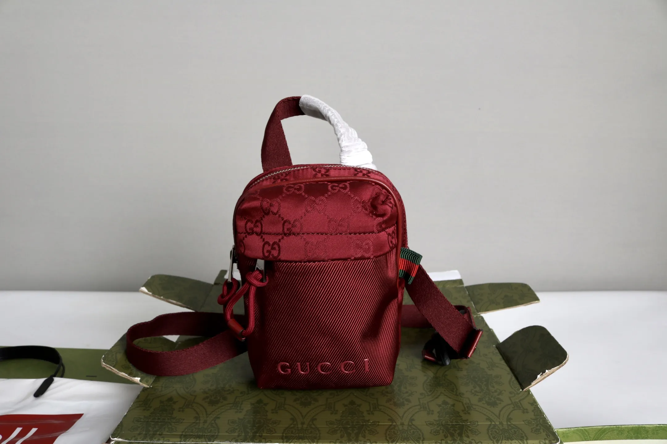 Alternative view of Gucci Nexus mini slingbag 834274