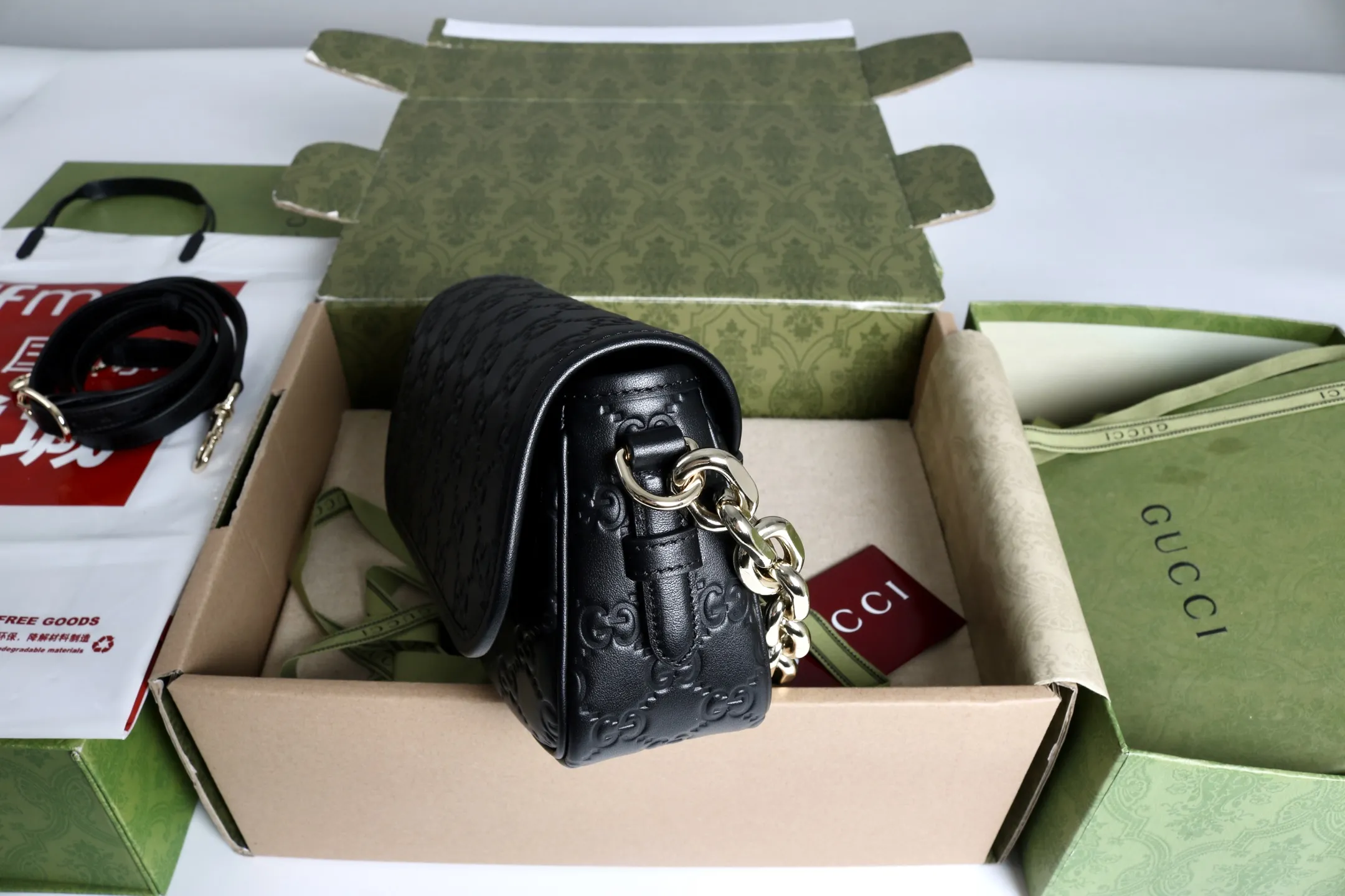 Gucci GG Emblem small shoulder bag 847448 - 图片 4