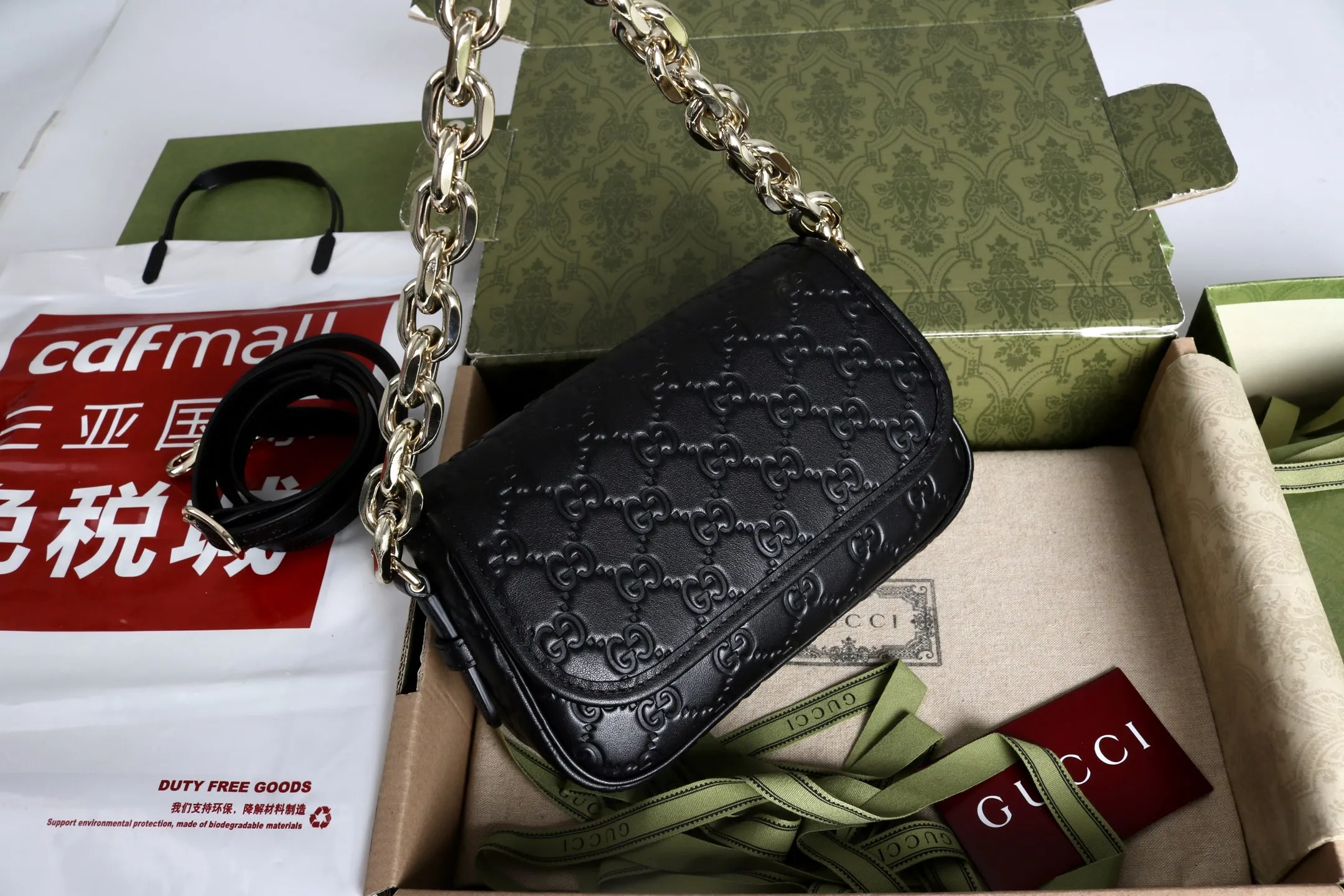 Gucci GG Emblem small shoulder bag 847448 - 图片 13