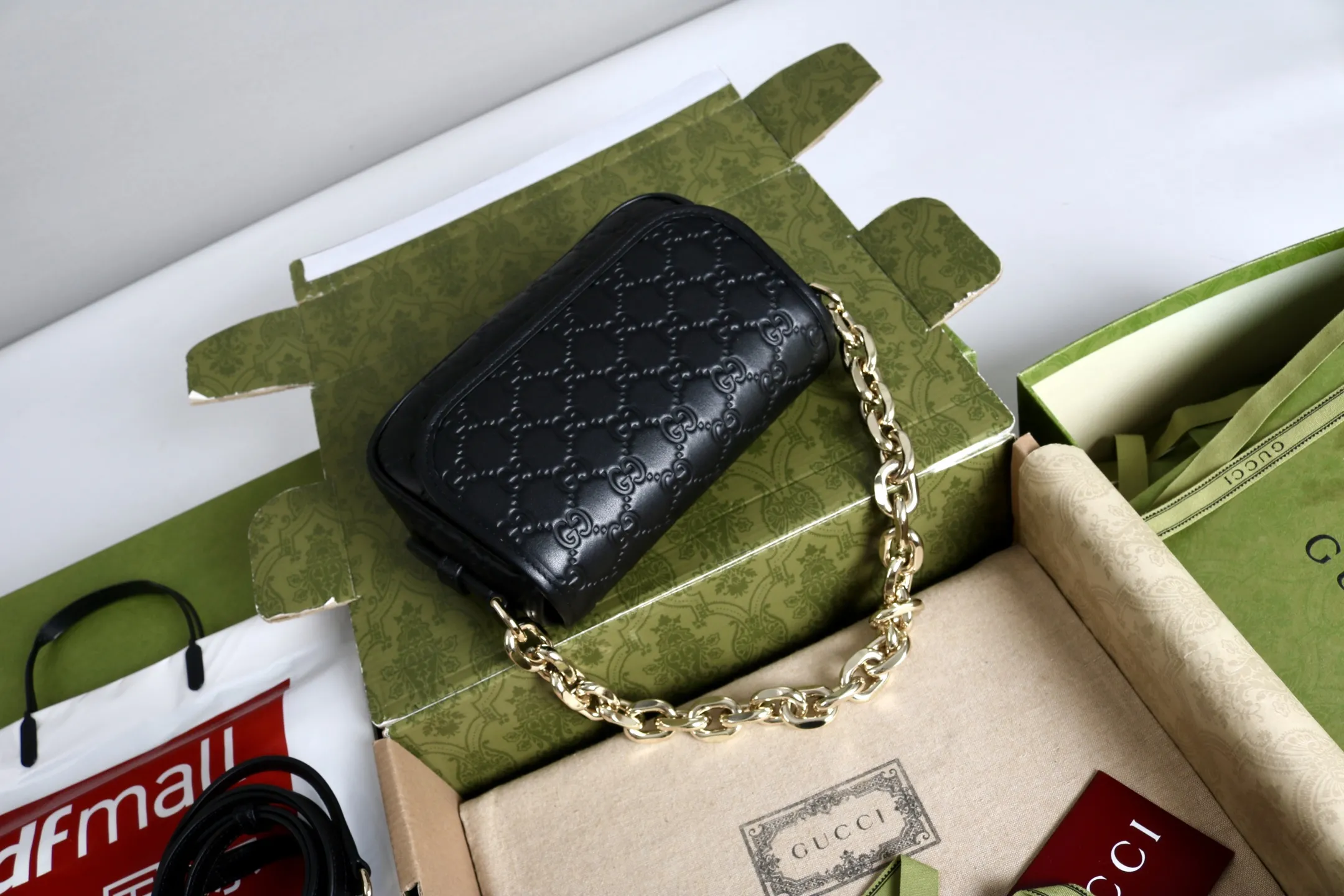 Gucci GG Emblem small shoulder bag 847448 - 图片 19