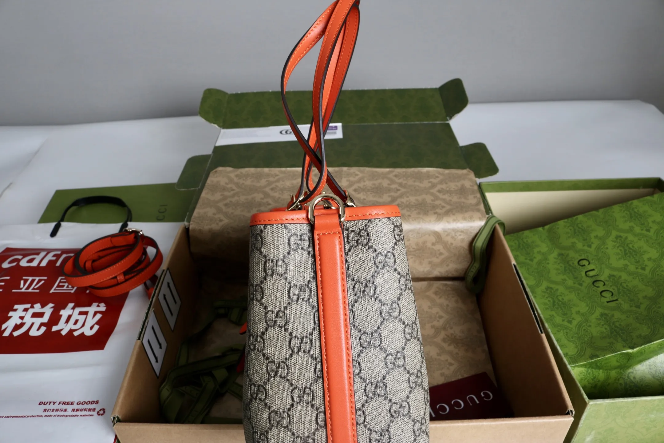 Gucci GG Emblem medium tote bag ?815214 - 图片 11