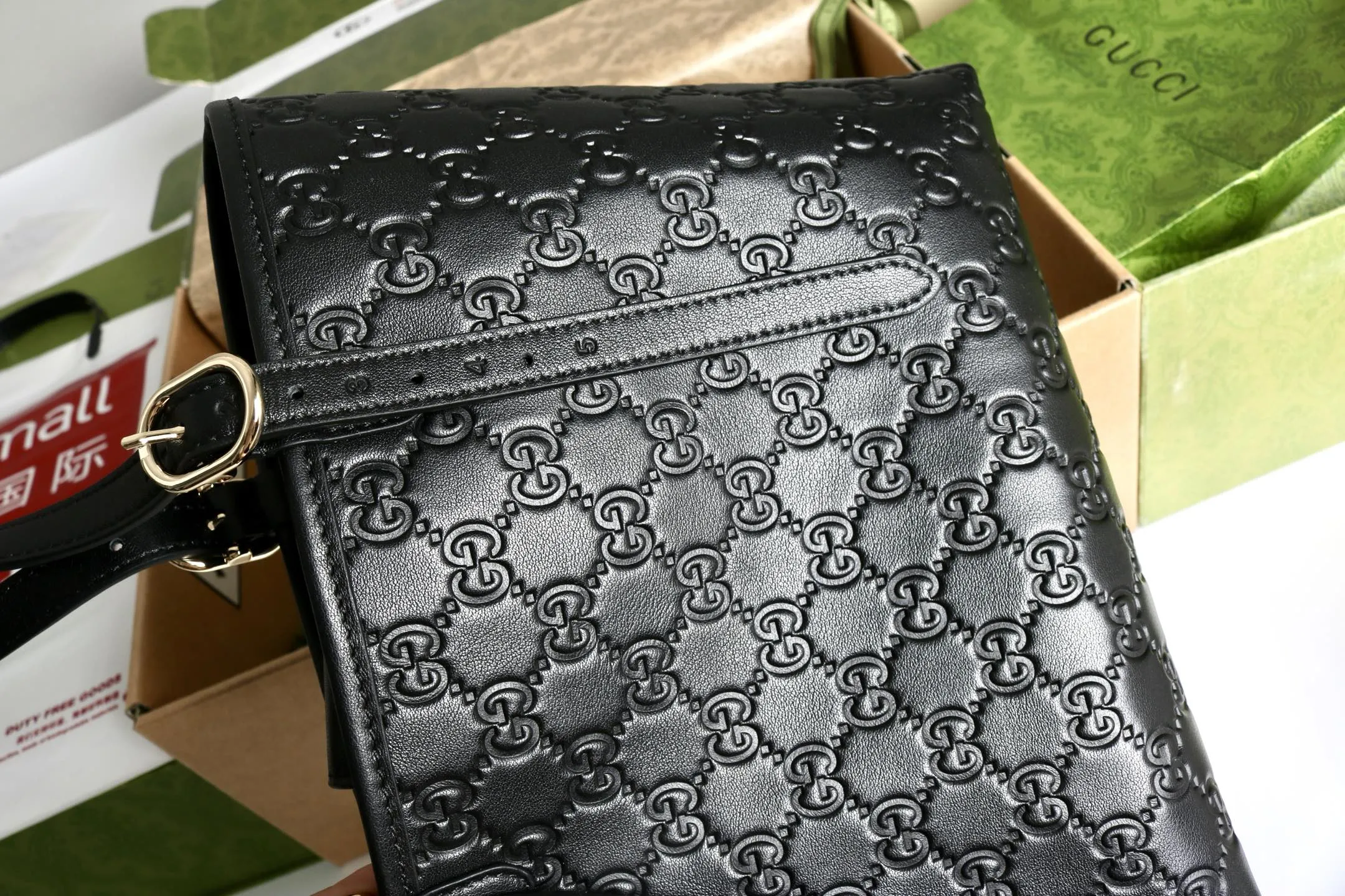 Gucci GG Emblem medium tote bag 847456 - 图片 14