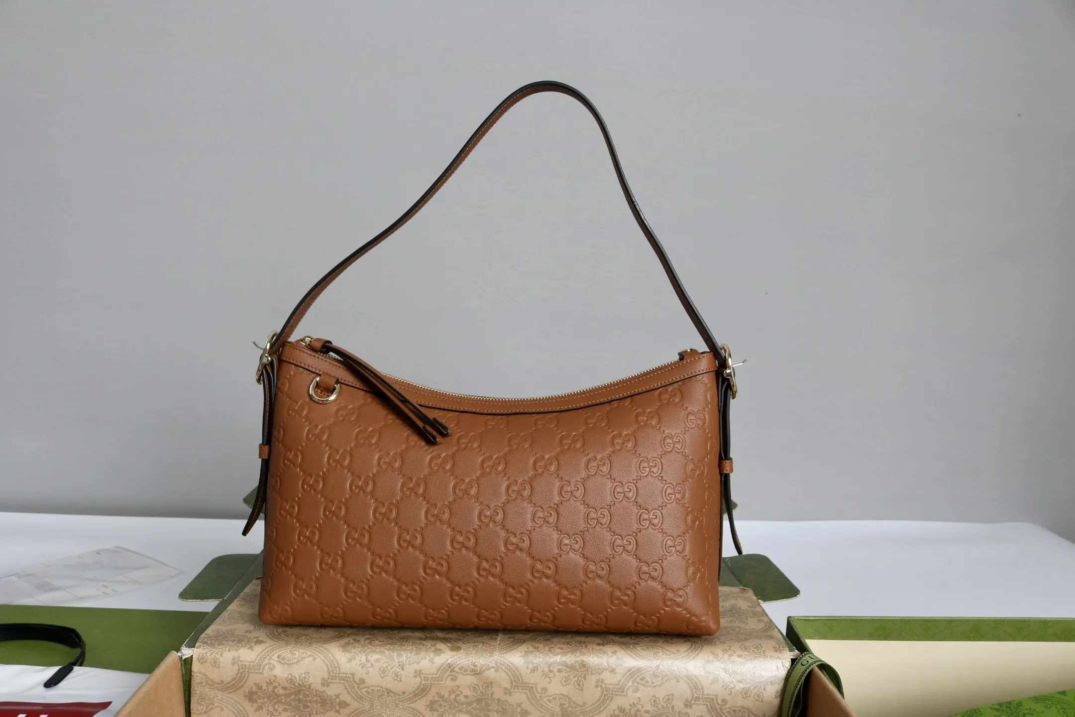 Alternative view of Gucci GG Emblem medium shoulder bag 847449