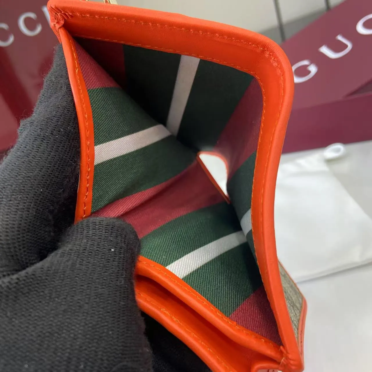 Gucci GG Emblem small wallet 820692 - Image 7