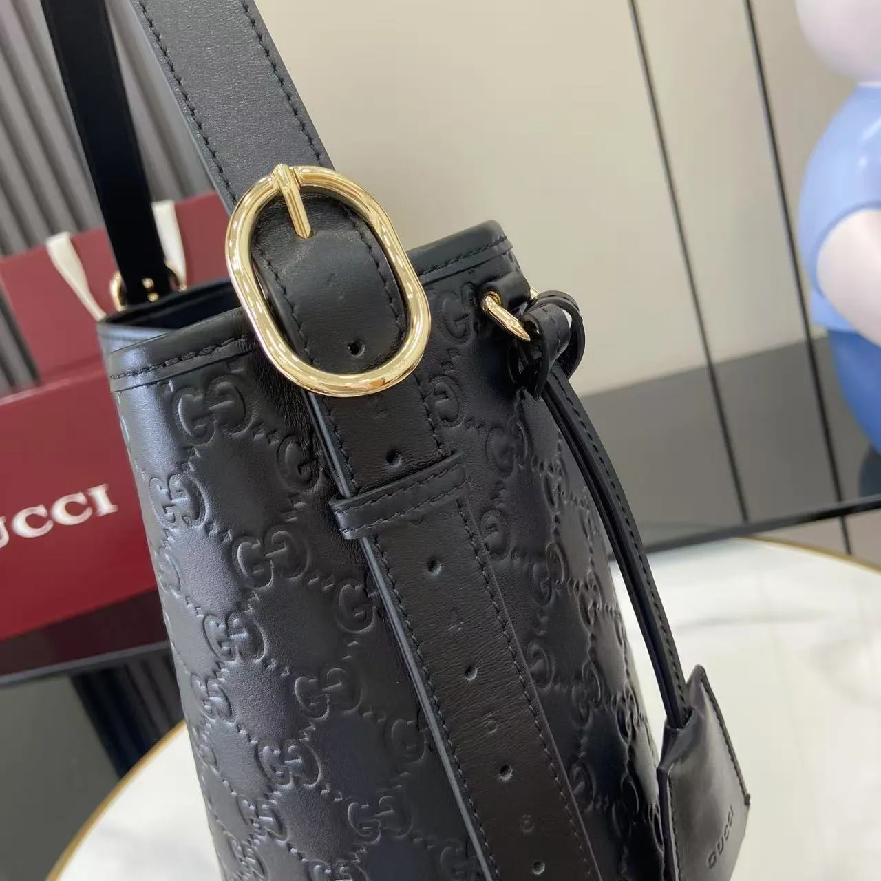 Gucci GG Emblem medium shoulder bag 847452 - 图片 6