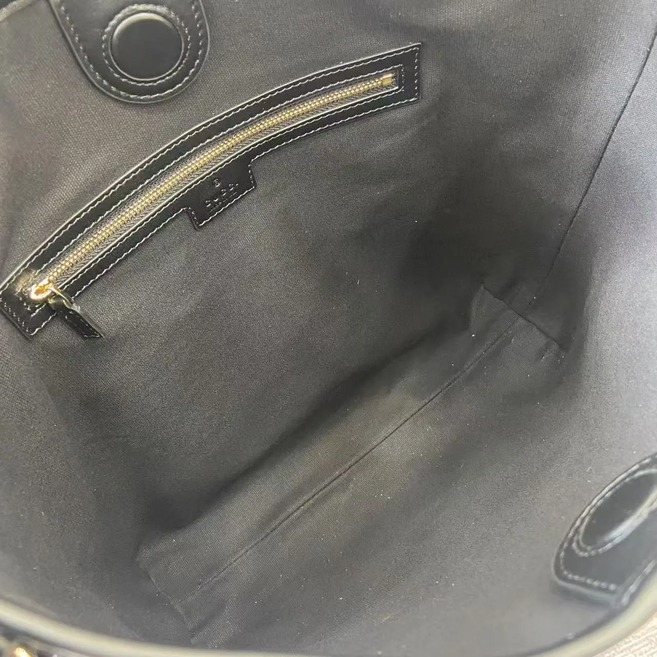Gucci GG Emblem medium shoulder bag 847452 - 图片 7