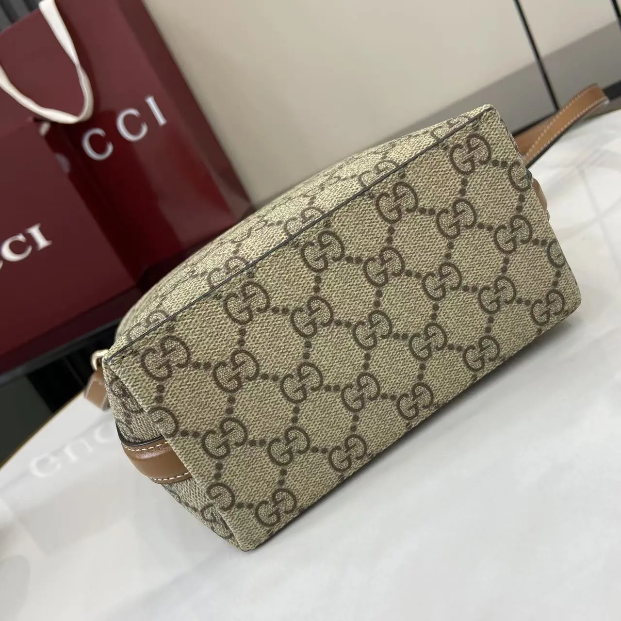 Gucci GG Emblem nano bucket bag 847090 - 图片 5