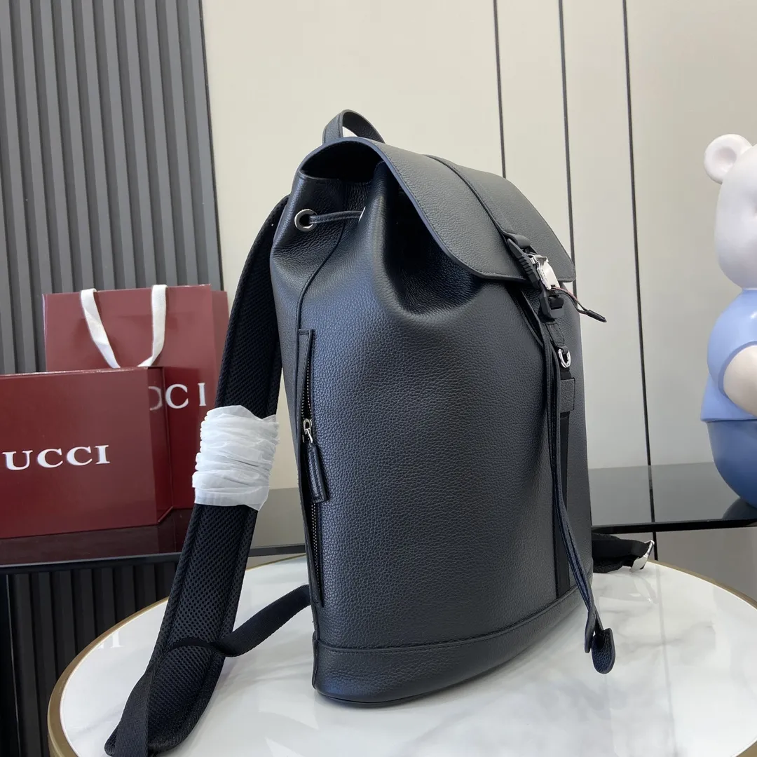 GUCCI Black Large Leather Backpack 816750 - 图片 3