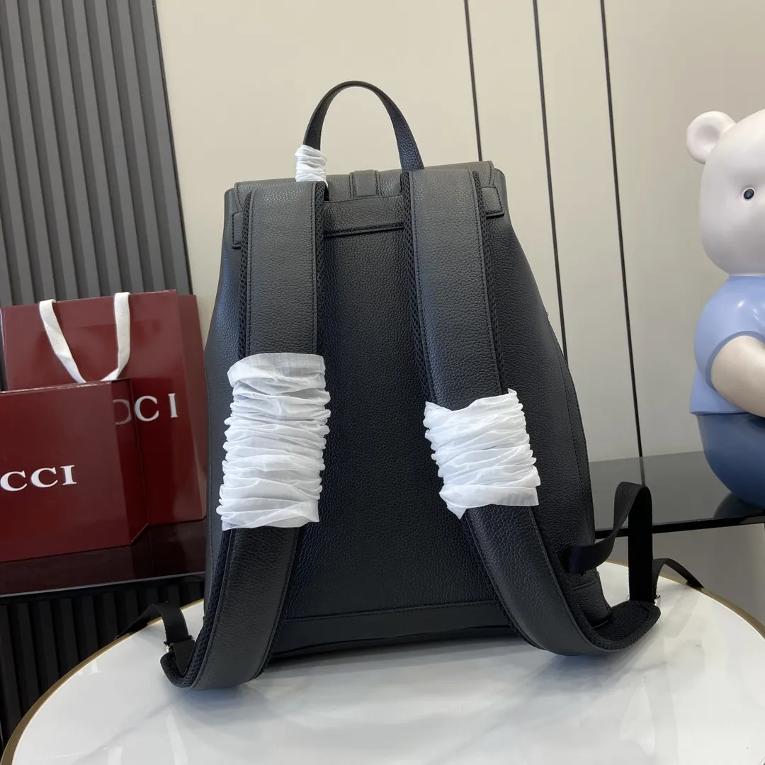 GUCCI Black Large Leather Backpack 816750 - 图片 4