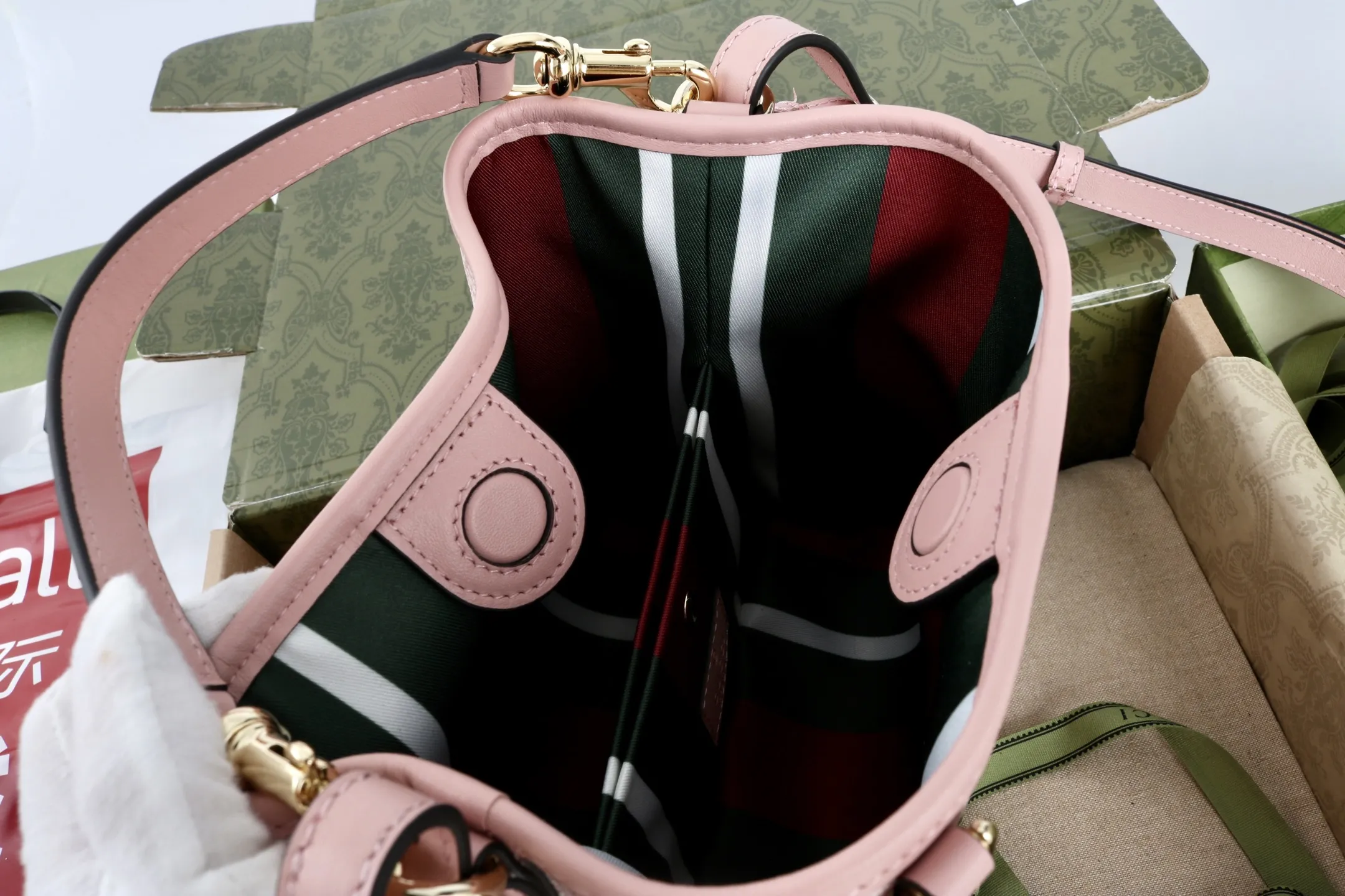 Gucci GG Emblem small bucket bag 815118 - Image 14