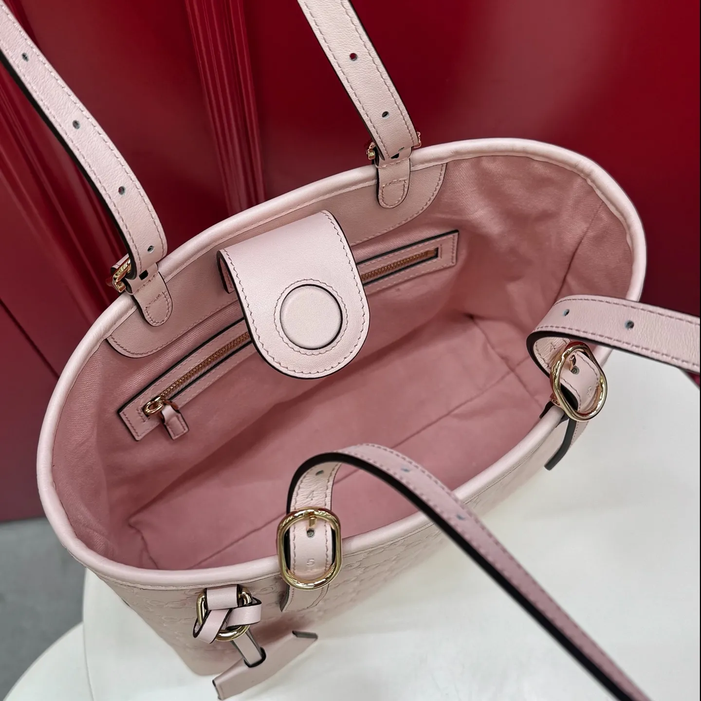 Gucci GG Emblem medium tote bag 847456 - 图片 9