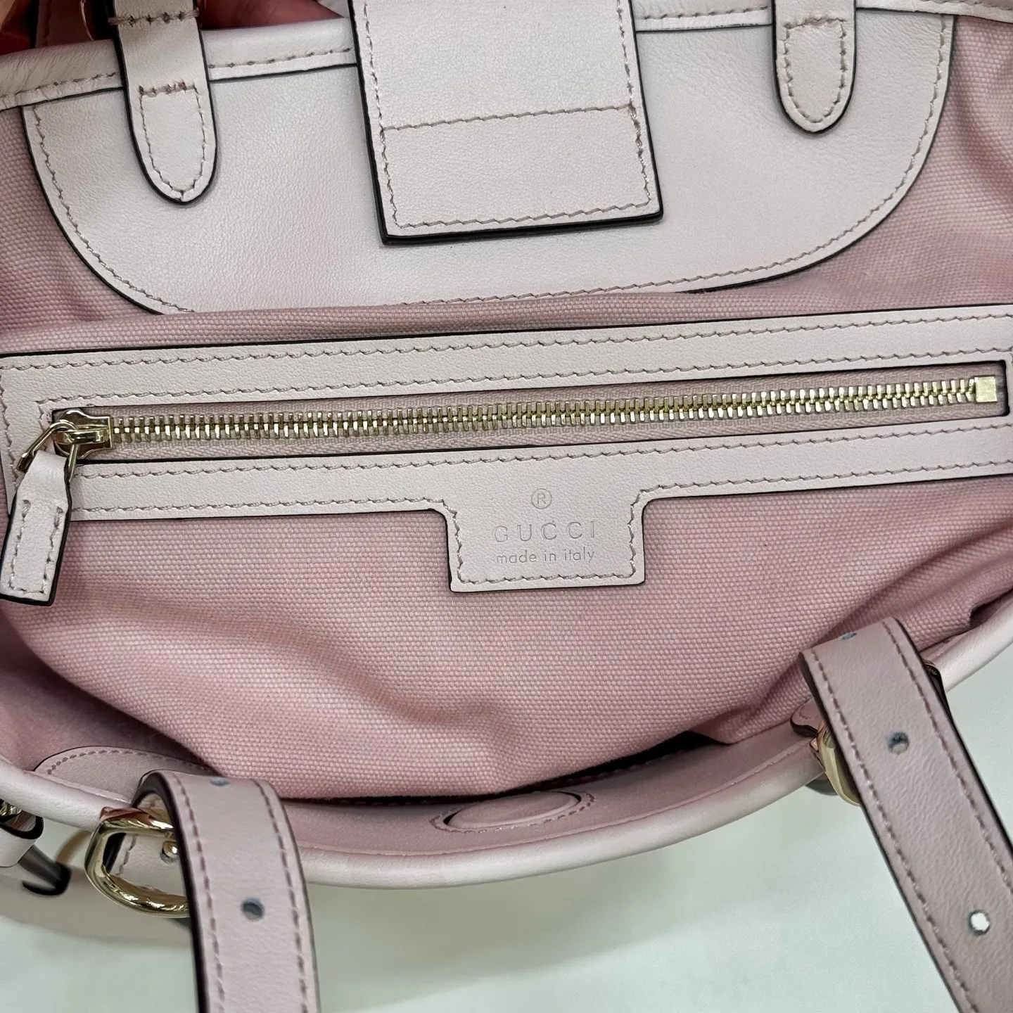 Gucci GG Emblem medium tote bag 847456 - 图片 10