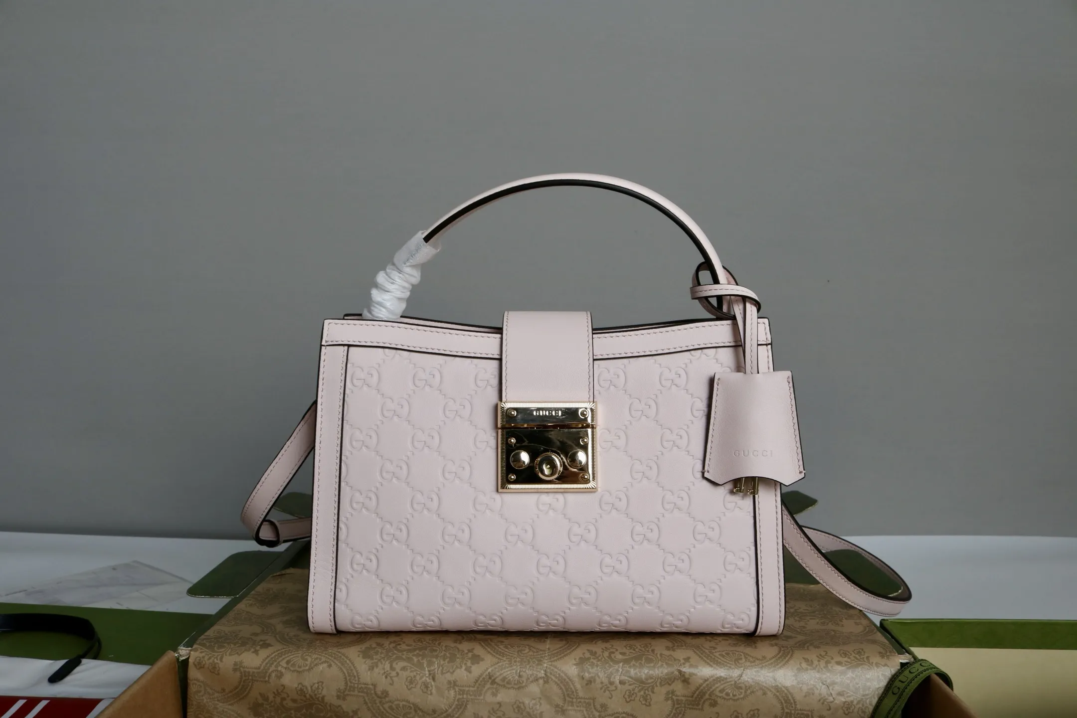 Alternative view of Gucci Padlock medium top handle bag 838992