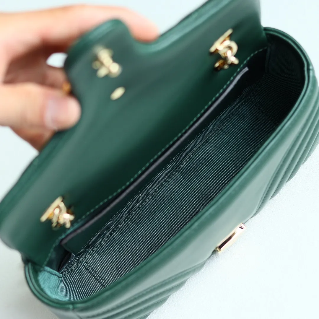 Gucci Marmont Small Shoulder Bag ?837280 - 图片 8