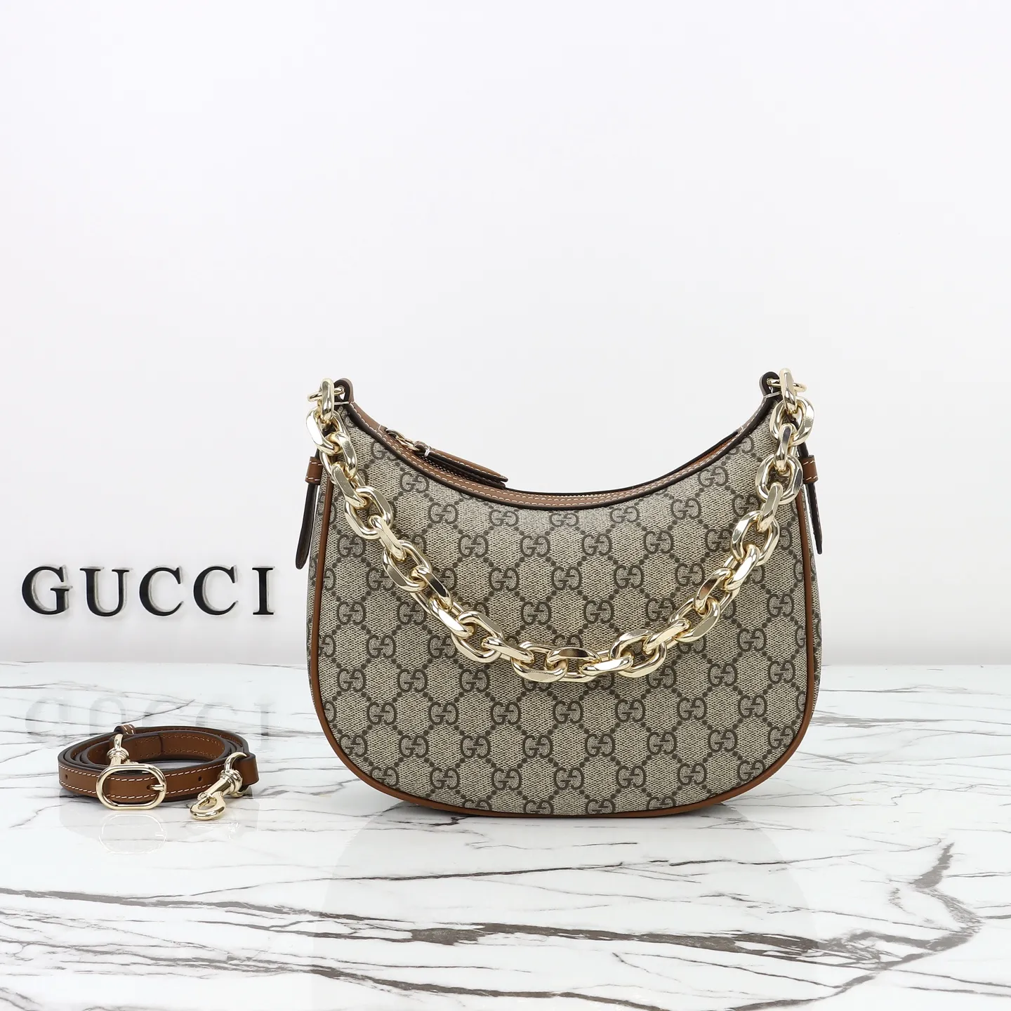 Alternative view of Gucci GG Emblem medium shoulder bag ?815409